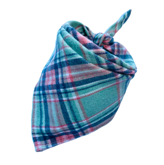 Cotton flannel baby plaid to increase triangle scarf